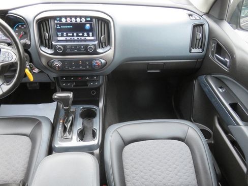 Used 2018 Chevrolet Colorado Z71 image 26