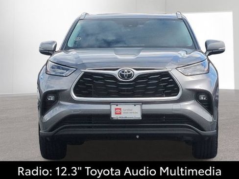 Certified 2026 Toyota Highlander XLE AWD/4WD image 2