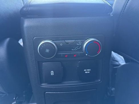 Used 2022 Ford Explorer Platinum w/ Equipment Group 601A image 12