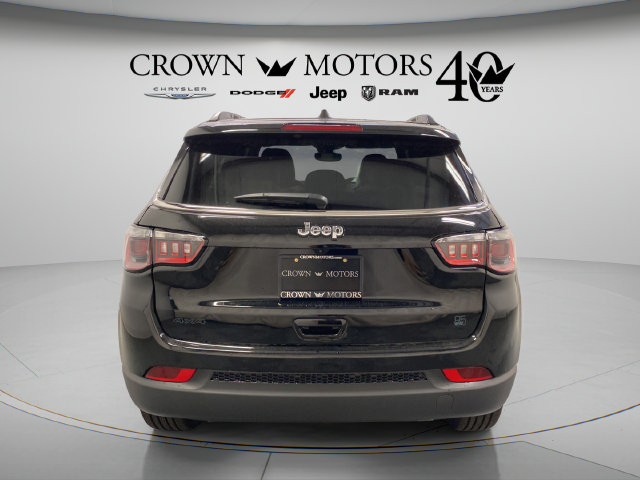 Used 2026 Jeep Compass Latitude AWD/4WD image 13