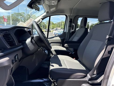 Used 2024 Ford Transit 350 XLT RWD image 22