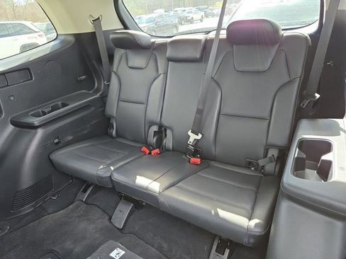 Used 2025 Kia Telluride S FWD image 7