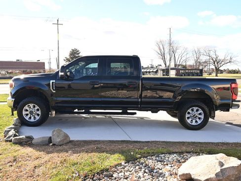 Used 2021 Ford F250 XLT w/ Camper Package image 8