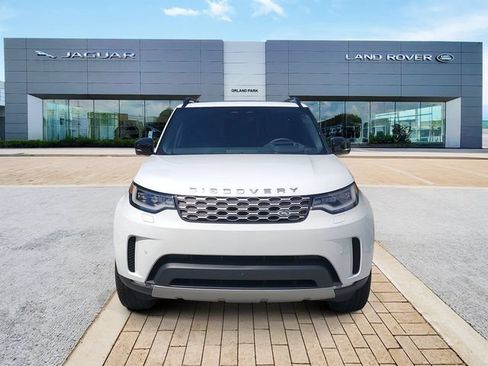 New 2026 Land Rover Discovery S AWD/4WD image 2