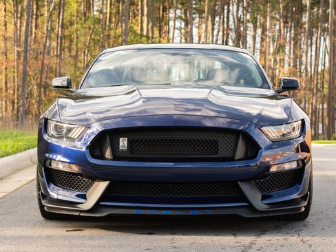 Used 2018 Ford Mustang Shelby GT350 w/ Convenience Package RWD image 1