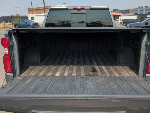 Used 2021 Chevrolet Silverado 1500 High Country w/ Technology Package AWD/4WD image 16