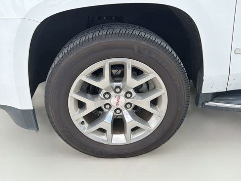 Used 2018 GMC Yukon XL SLT w/ HD Trailering Package RWD image 13