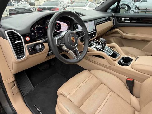 Used 2019 Porsche Cayenne image 23