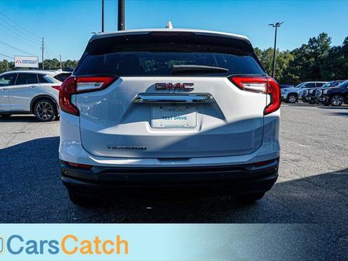 Used 2022 GMC Terrain SLE image 14