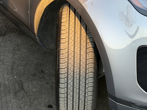 Certified 2025 Land Rover Range Rover Evoque S image 3