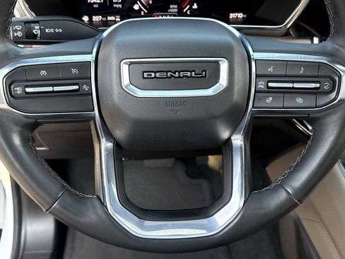 Used 2023 GMC Canyon Denali AWD/4WD image 13