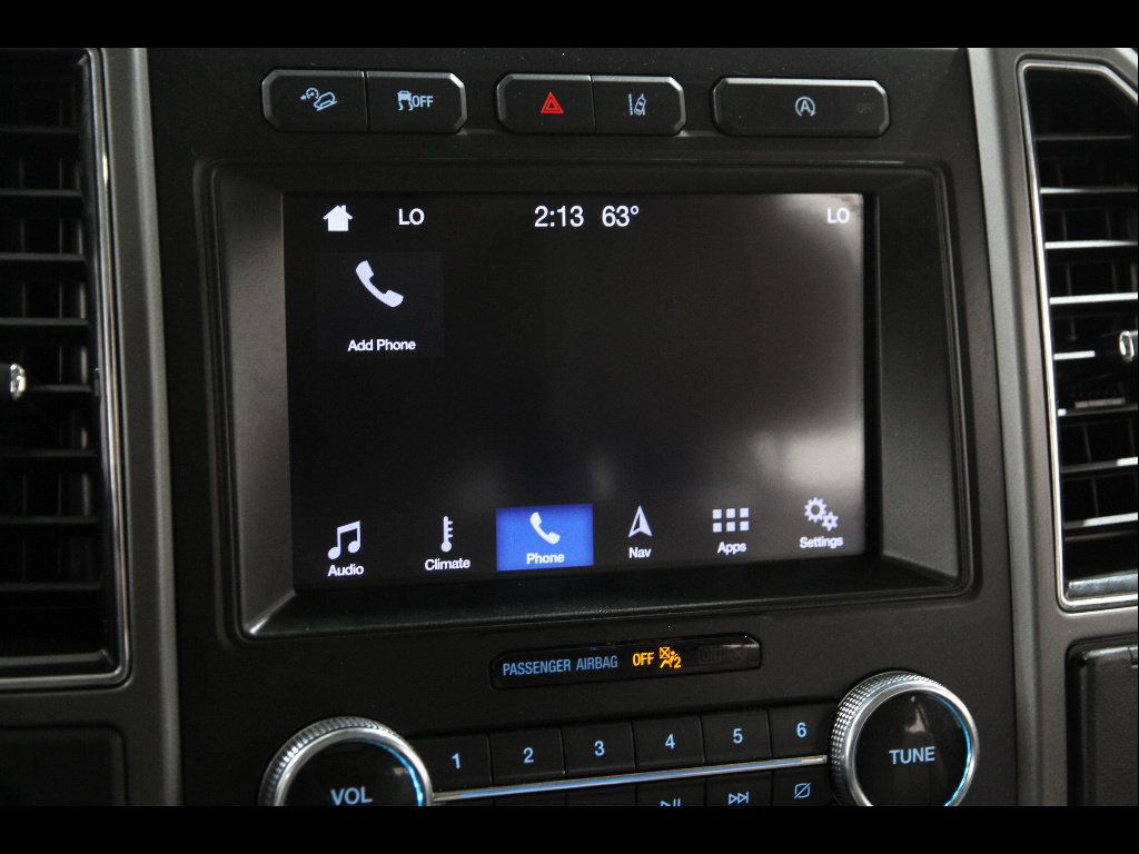 Used 2019 Ford Expedition XLT w/ Equipment Group 202A AWD/4WD image 13