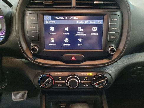 Used 2024 Kia Soul LX w/ Option Group 015 image 25