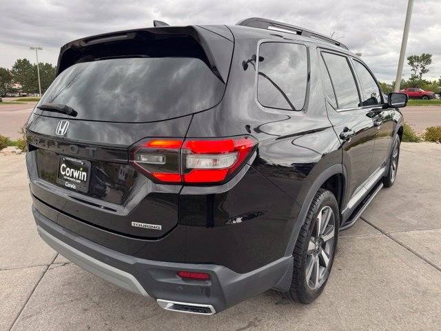 Used 2023 Honda Pilot Touring image 10