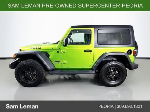 Used 2025 Jeep Wrangler Sport AWD/4WD image 4