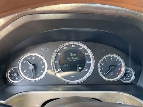 Used 2011 Mercedes-Benz E 350 4MATIC Sedan image 10