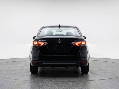 Used 2025 Nissan Versa SV image 7