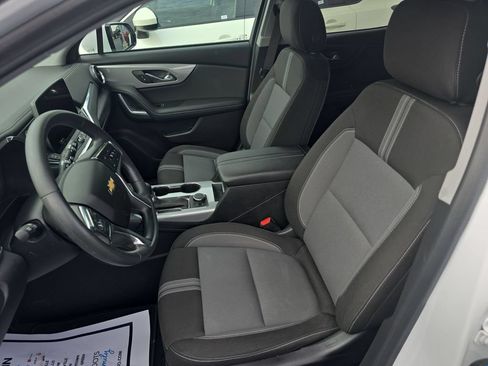 Used 2024 Chevrolet Blazer LT w/ Convenience Package FWD image 16