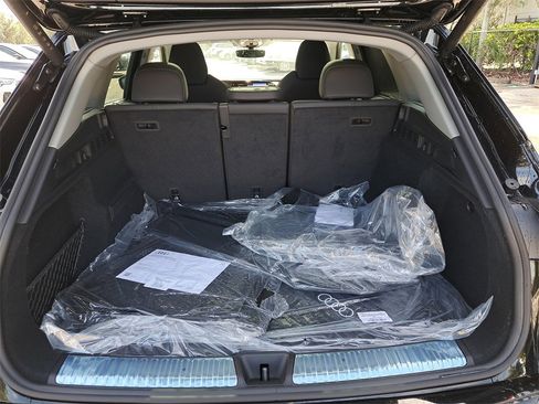 New 2025 Audi Q5 Premium Plus image 31