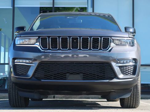 Used 2024 Jeep Grand Cherokee Limited 4xe image 4