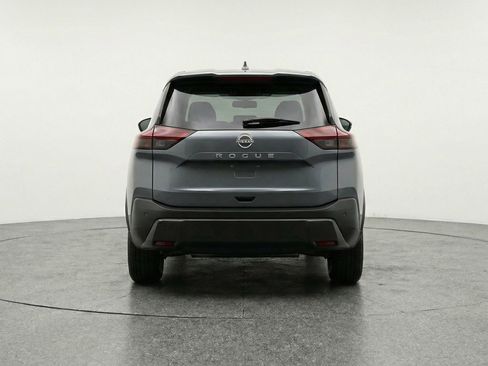 Used 2025 Nissan Rogue SV image 7