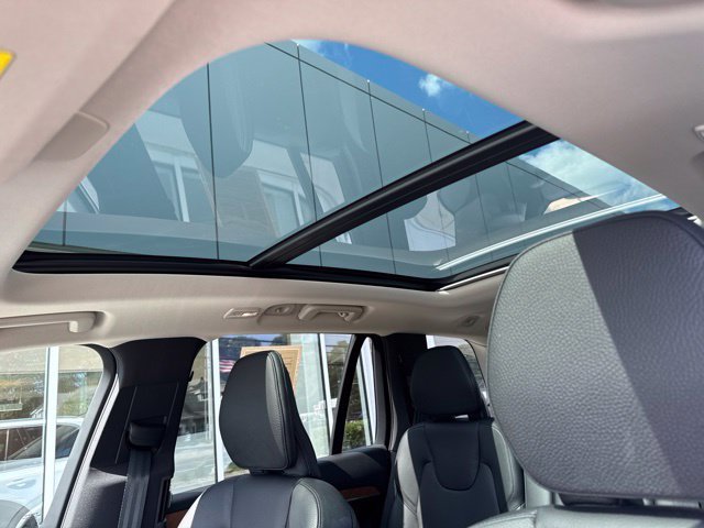 Certified 2023 Volvo XC90 B6 Plus w/ Protection Package Premier AWD/4WD image 28