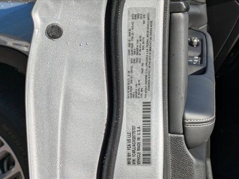 New 2025 Jeep Grand Cherokee L Laredo image 20