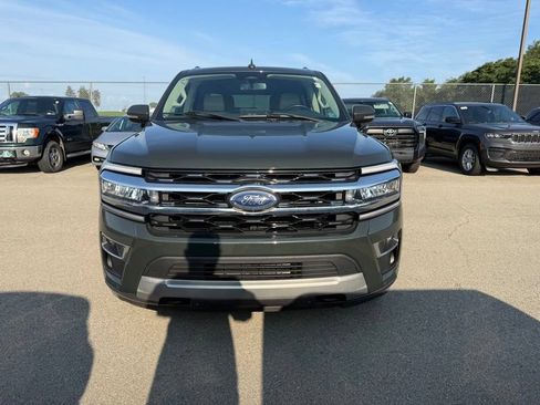 Used 2023 Ford Expedition Max Limited AWD/4WD image 12