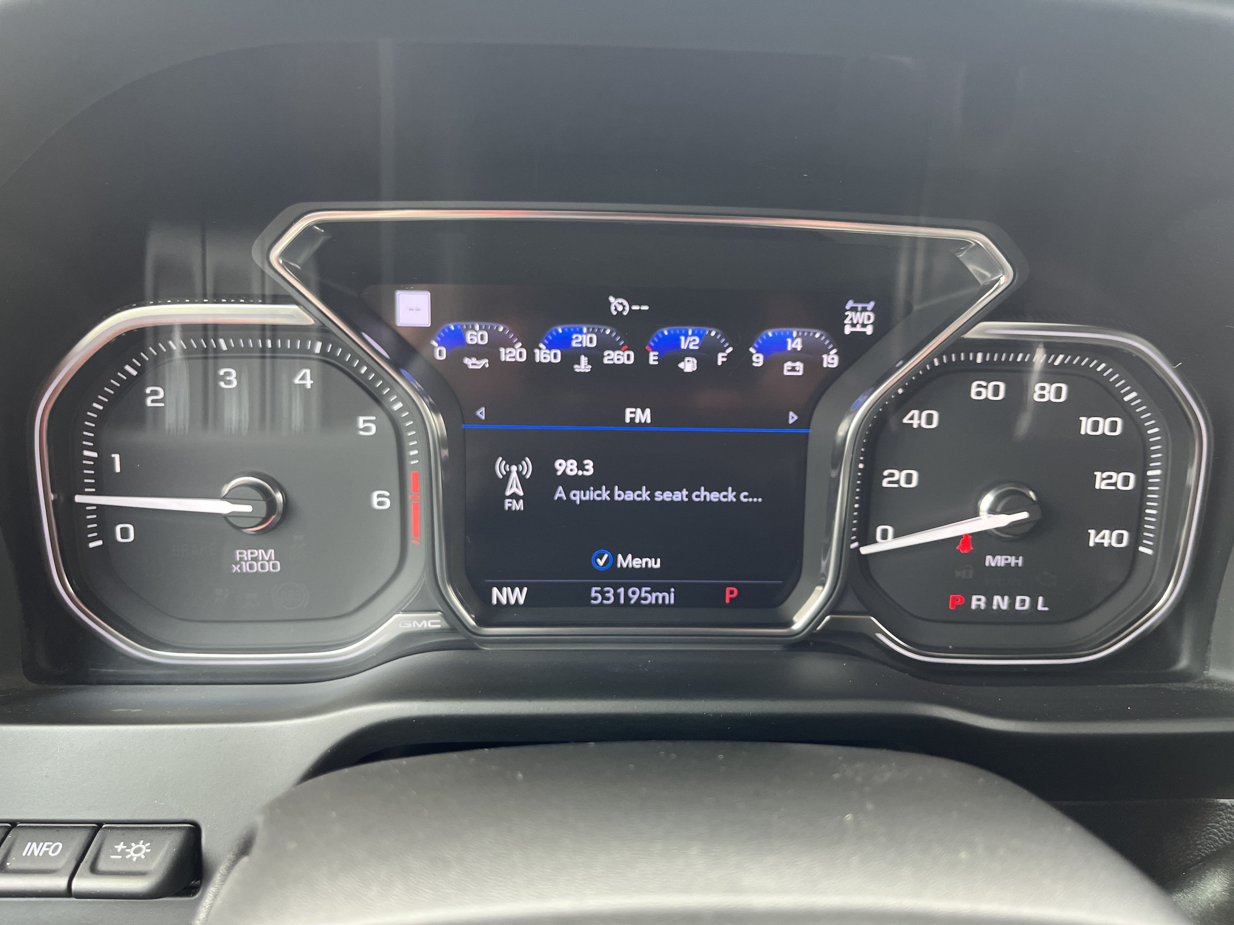 Used 2022 GMC Sierra 1500 AT4 w/ AT4 Premium Package AWD/4WD image 28