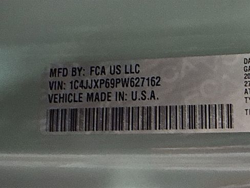 Used 2023 Jeep Wrangler Unlimited Sahara w/ Cold Weather Group image 36