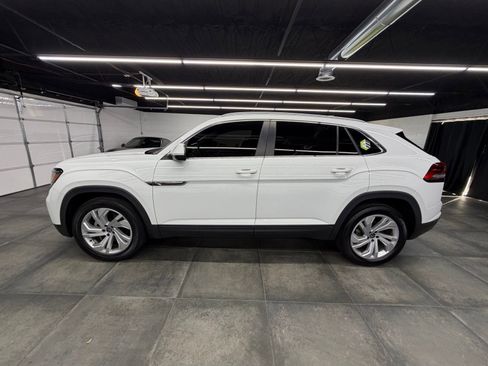 Used 2021 Volkswagen Atlas Cross Sport SEL image 3