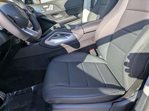 New 2026 Mercedes-Benz GLS 450 4MATIC image 16
