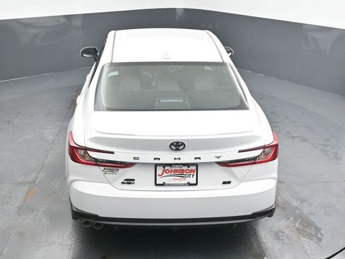 New 2026 Toyota Camry SE image 27