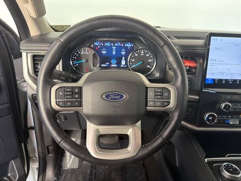 Used 2024 Ford Expedition Max XLT AWD/4WD image 10