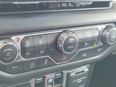 New 2025 Jeep Wrangler Unlimited Sport AWD/4WD image 26