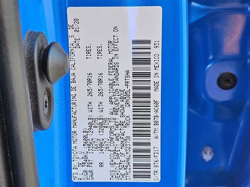 Used 2020 Toyota Tacoma TRD Off-Road w/ Technology Package image 26