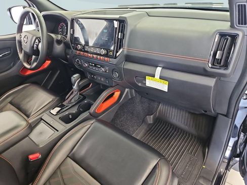 Used 2025 Nissan Frontier PRO-4X w/ Pro Premium Package AWD/4WD image 29