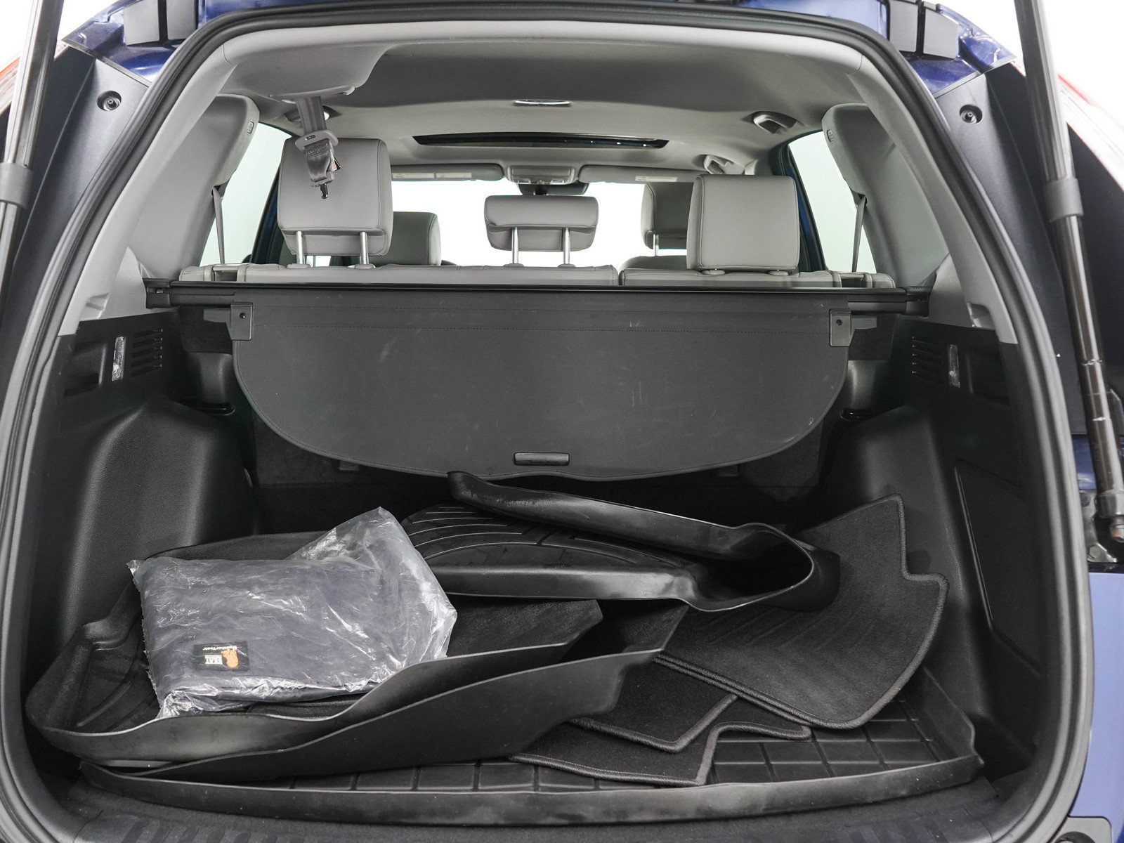 Used 2017 Honda CR-V Touring image 9