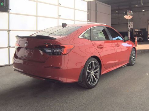 Used 2022 Honda Civic Touring image 6