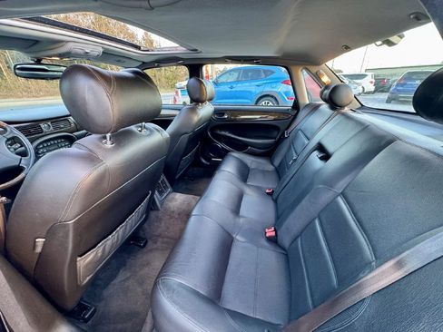 Used 1998 Jaguar XJ8 image 10
