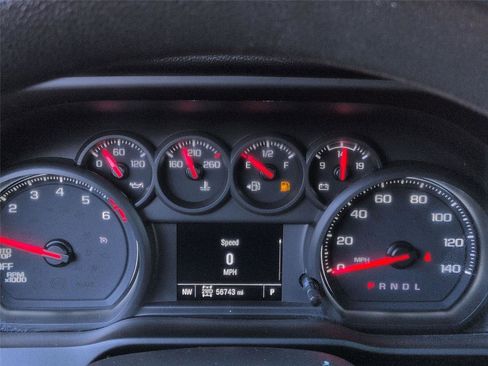 Used 2023 Chevrolet Silverado 1500 Custom image 17