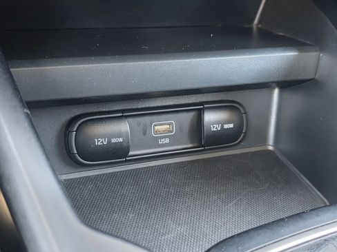 Used 2024 Kia Soul LX w/ Option Group 015 FWD image 24