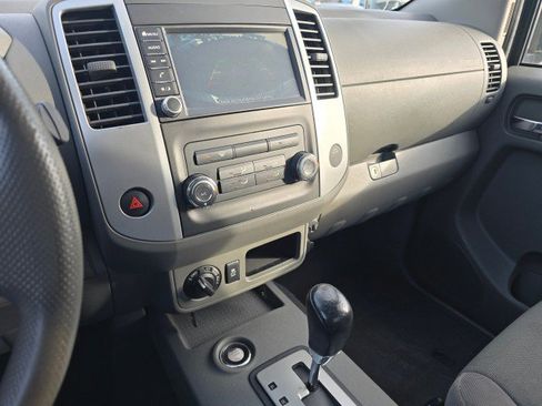 Used 2021 Nissan Frontier S AWD/4WD image 36