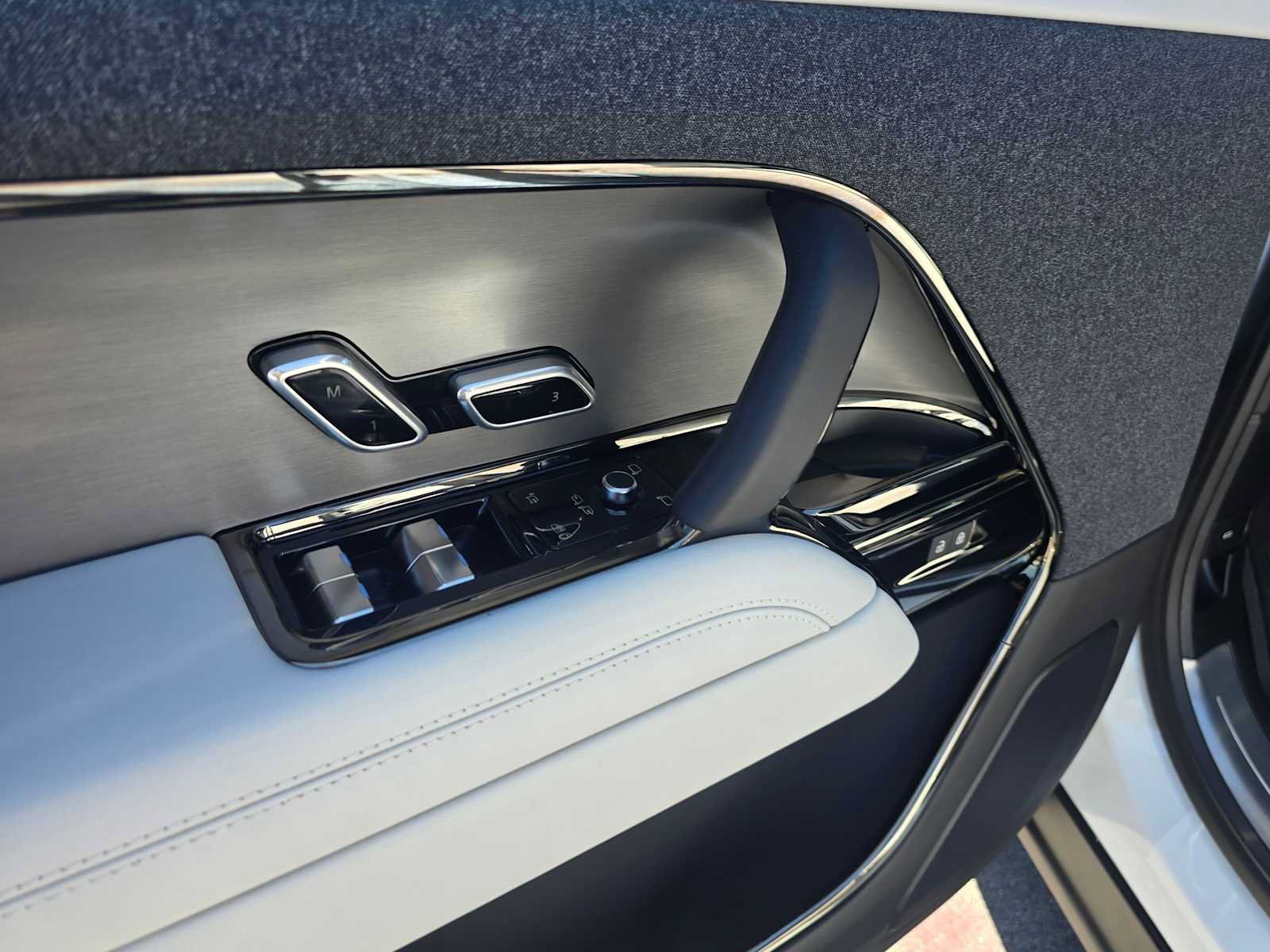 New 2026 Land Rover Range Rover Sport SE AWD/4WD image 21