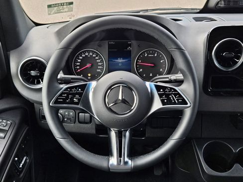 New 2025 Mercedes-Benz Sprinter 2500 image 12