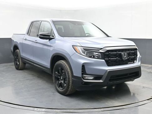 New 2026 Honda Ridgeline Black Edition image 2