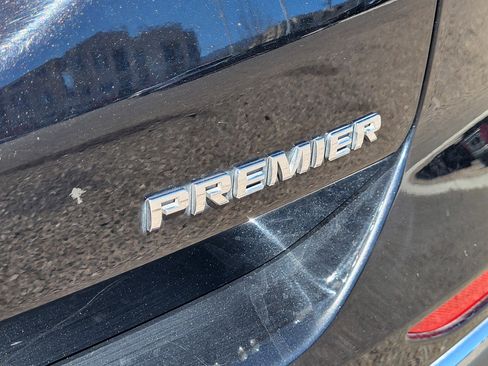 Used 2020 Chevrolet Equinox Premier image 13