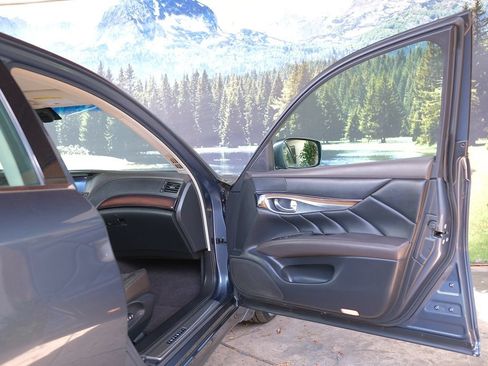 Used 2012 INFINITI M37 x w/ Deluxe Touring Pkg AWD/4WD image 30