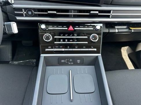 New 2025 Hyundai Santa Fe SE image 15