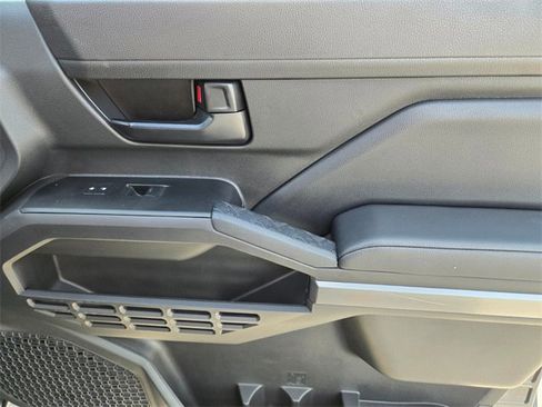 Used 2025 Toyota Tacoma SR5 image 22